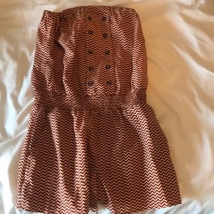 Jenny Han small short suit